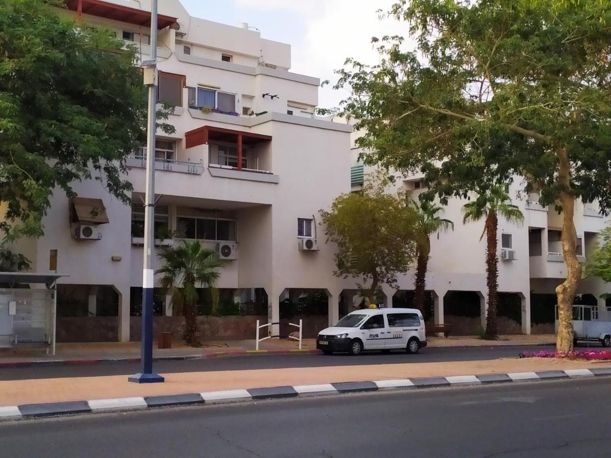Apartamento Nelly'S Housing Unit Eilat Exterior foto