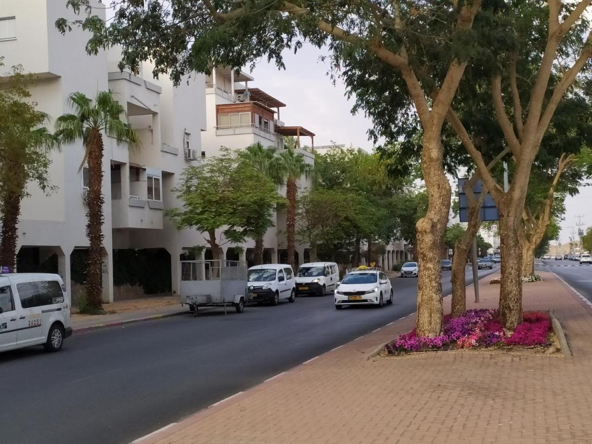 Apartamento Nelly'S Housing Unit Eilat Exterior foto